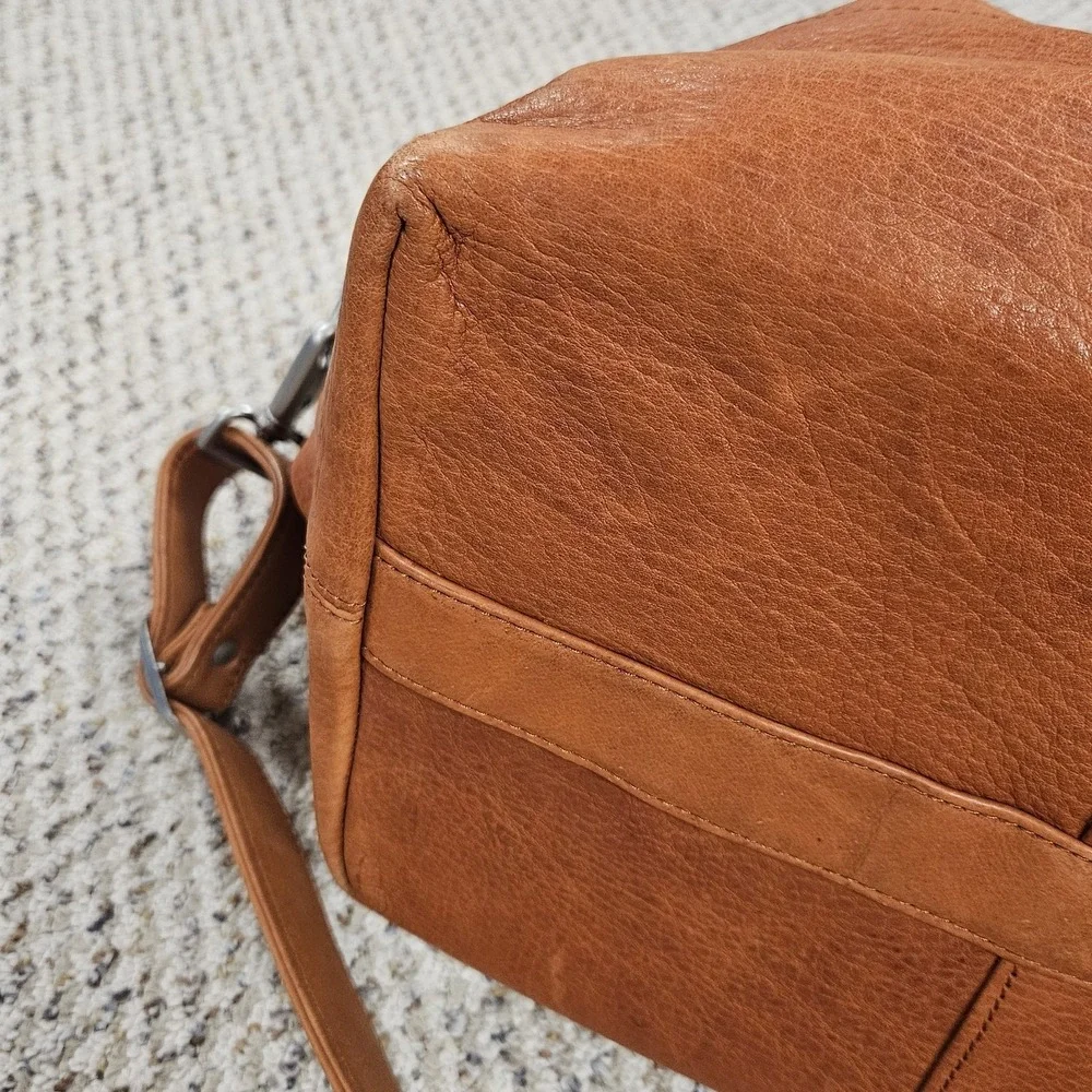 Promotional Canyon Outback Leather Goods  Golden‎ Brown Leather Dufflel  Travel